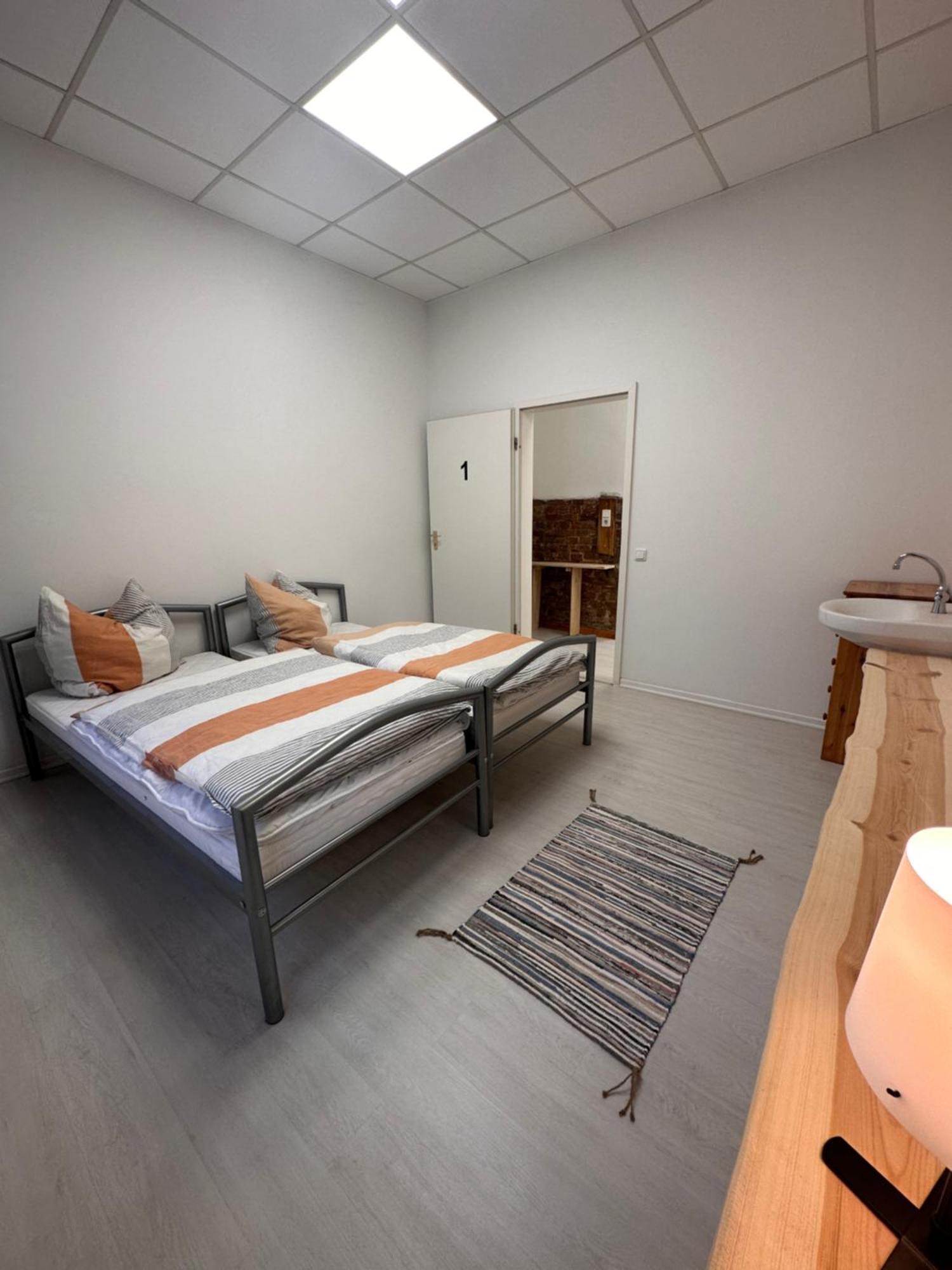 Ferienwohnung Zentrale Unterkunft Am See Buckow Exterior foto